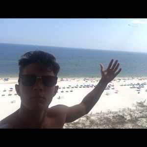 Meet your Posher, Jason